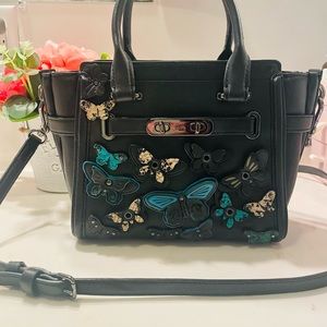 Coach Butterfly Appliqué satchel 🦋 *Rare* In great to excellent used condition.
